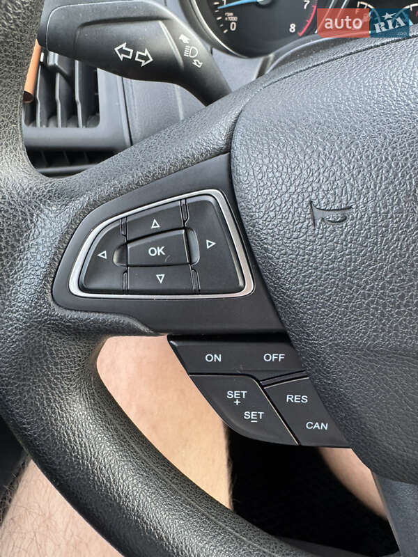 Седан Ford Focus 2015 в Кропивницком
