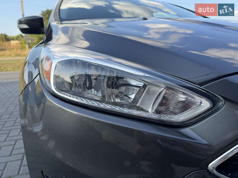 Седан Ford Focus 2015 в Кропивницком