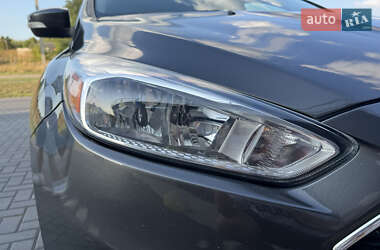 Седан Ford Focus 2015 в 
