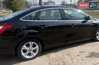 Седан Ford Focus 2012 в 
