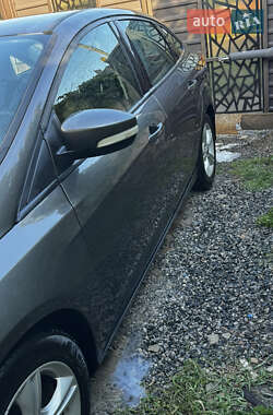 Седан Ford Focus 2014 в 
