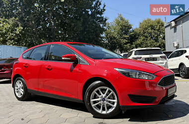 Хэтчбек Ford Focus 2016 в 