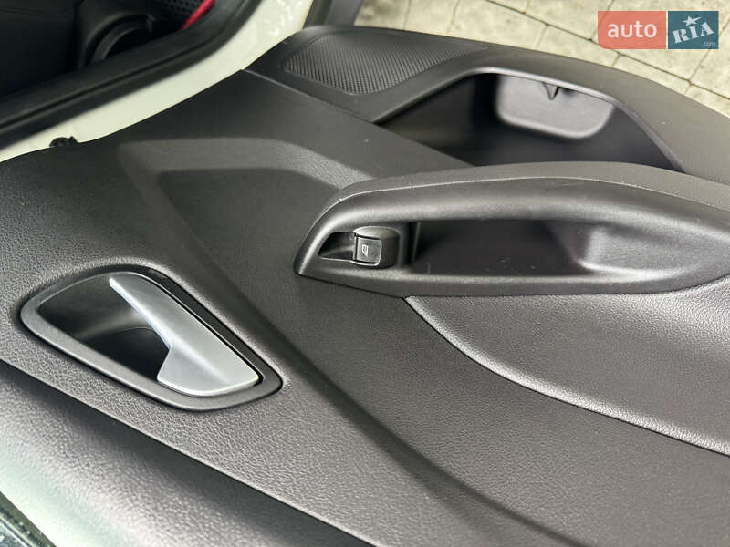 Хэтчбек Ford Focus 2015 в Львове