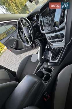 Седан Ford Focus 2013 в 