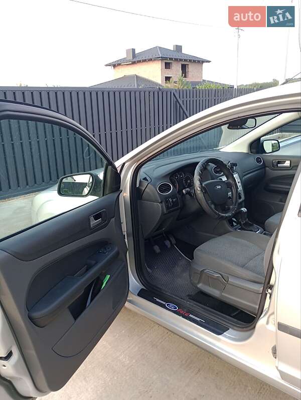 Универсал Ford Focus 2006 в Луцке фото 2 Универсал Ford Focus 2006 в Луцке