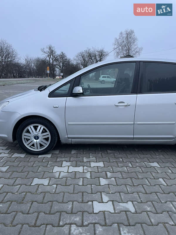 Хэтчбек Ford Focus 2007 в Чемеровцах