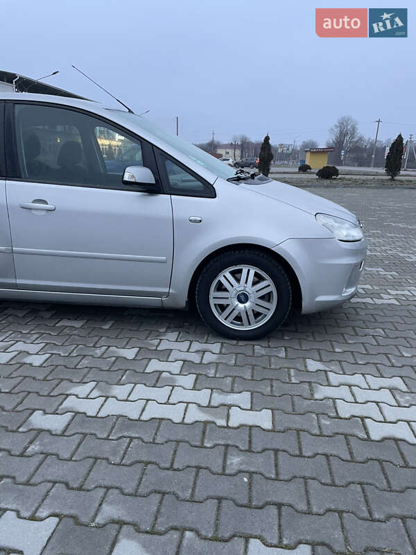 Хэтчбек Ford Focus 2007 в Чемеровцах