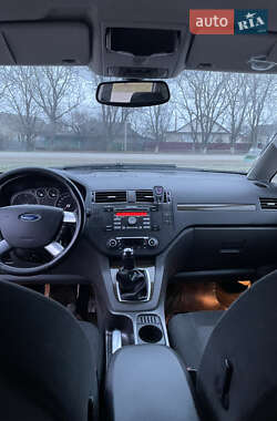 Хэтчбек Ford Focus 2007 в 