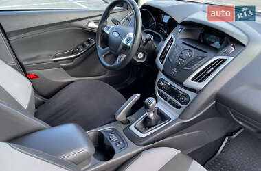 Универсал Ford Focus 2013 в 