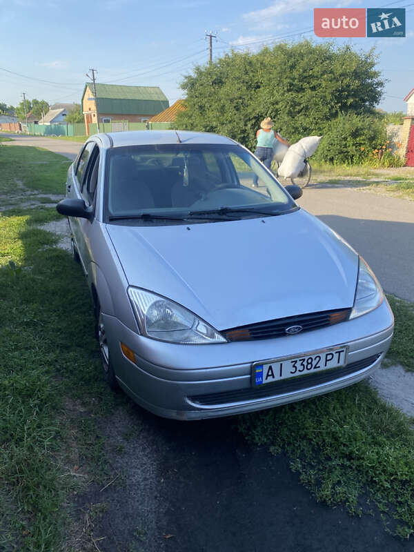 Ford Focus 2000