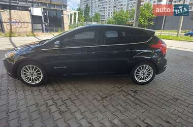Хэтчбек Ford Focus 2013 в 