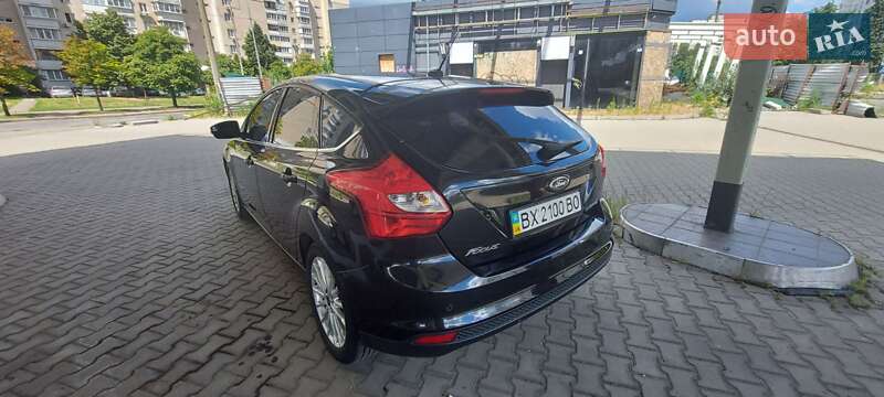 Хэтчбек Ford Focus 2013 в Киеве