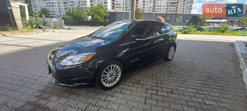 Хэтчбек Ford Focus 2013 в Киеве