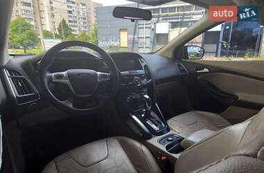 Хэтчбек Ford Focus 2013 в 
