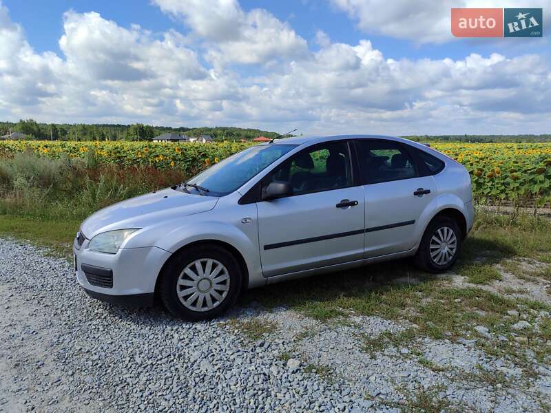 Хэтчбек Ford Focus 2005 в Житомире