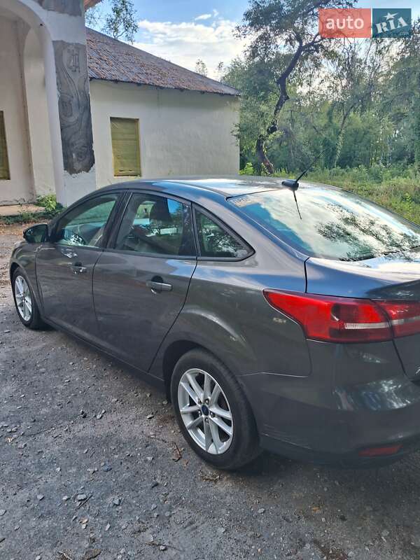 Седан Ford Focus 2015 в Краснокутске