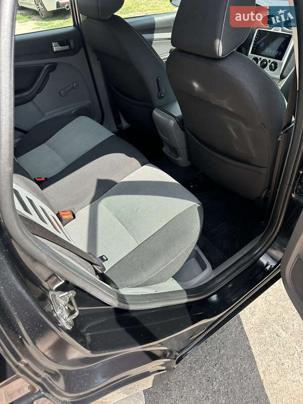 Универсал Ford Focus 2010 в Хороле
