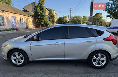 Хэтчбек Ford Focus 2013 в 