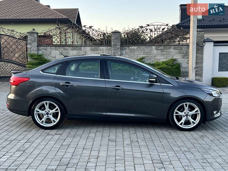 Седан Ford Focus 2015 в Ровно
