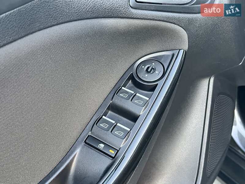 Седан Ford Focus 2015 в Ровно