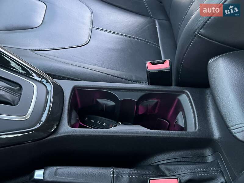 Седан Ford Focus 2015 в Ровно