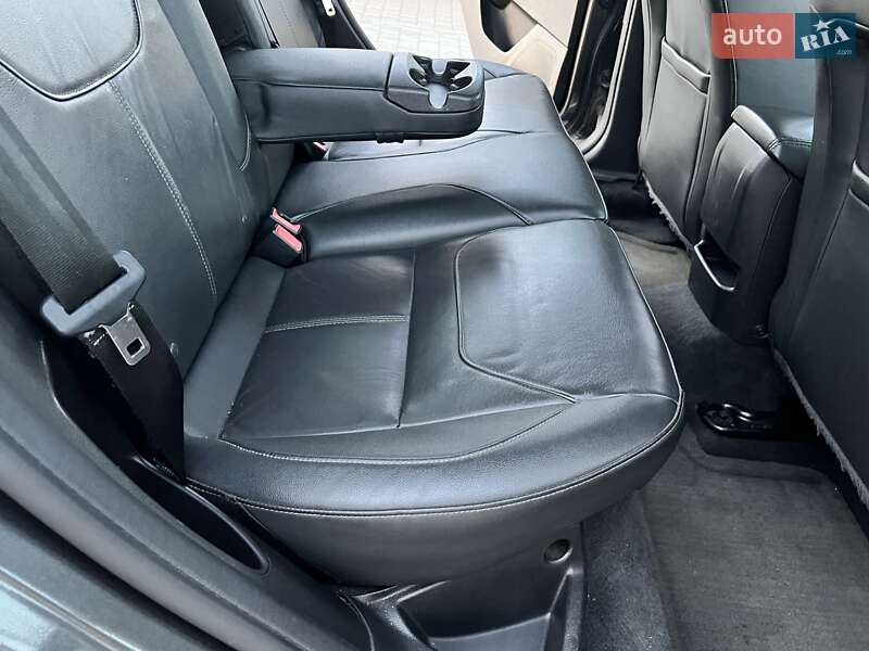 Седан Ford Focus 2015 в Ровно