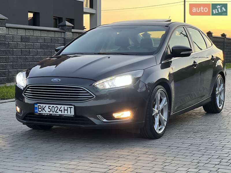 Седан Ford Focus 2015 в Ровно