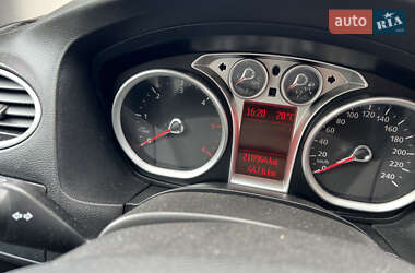 Хэтчбек Ford Focus 2009 в 