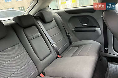 Хэтчбек Ford Focus 2009 в 