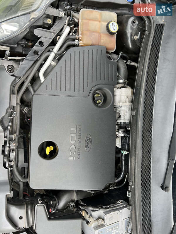 Хэтчбек Ford Focus 2009 в Ровно