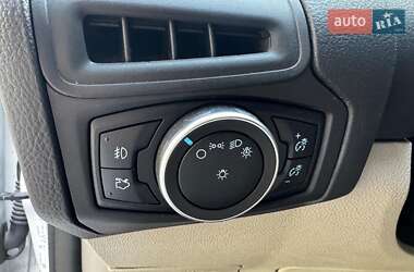 Седан Ford Focus 2016 в 