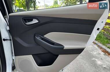 Седан Ford Focus 2016 в 