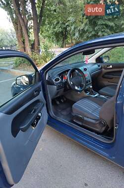 Хэтчбек Ford Focus 2008 в 