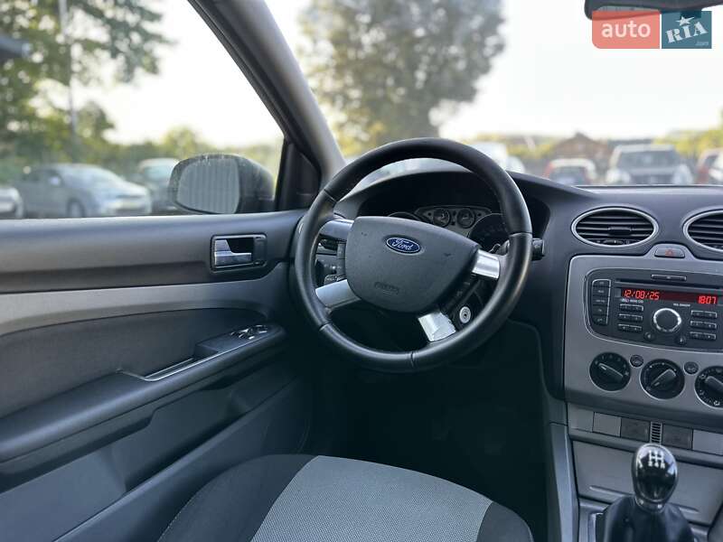 Универсал Ford Focus 2010 в Ивано-Франковске фото 9 Универсал Ford Focus 2010 в Ивано-Франковске