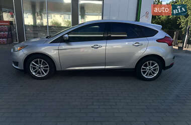 Хэтчбек Ford Focus 2015 в 