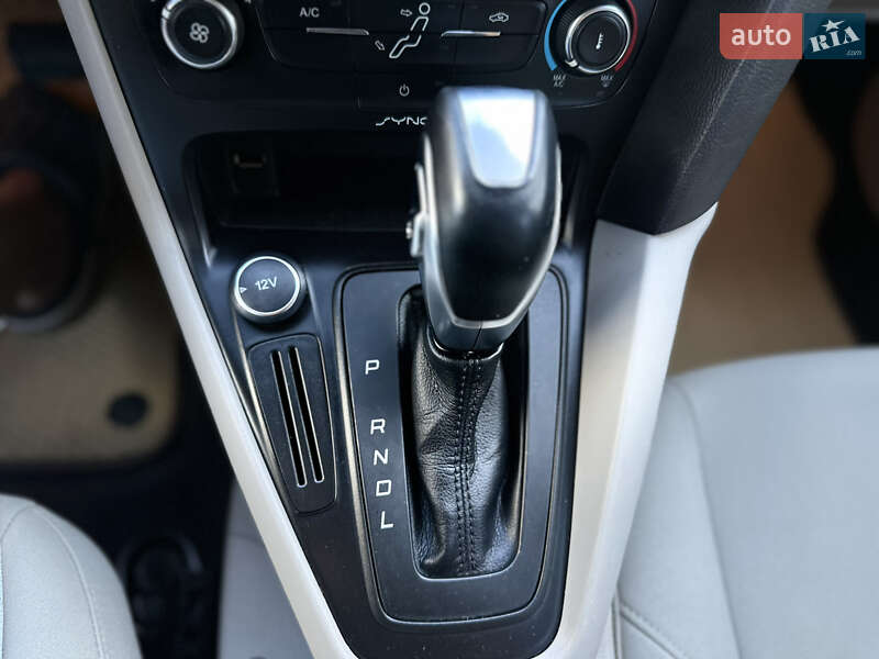 Хэтчбек Ford Focus 2015 в Житомире
