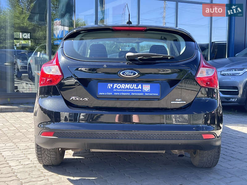 Хэтчбек Ford Focus 2014 в Нововолынске