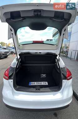 Хэтчбек Ford Focus 2017 в 