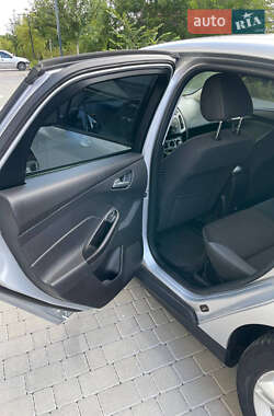 Седан Ford Focus 2012 в 