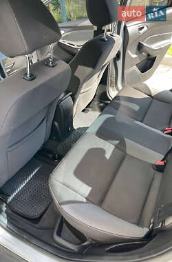 Седан Ford Focus 2012 в 