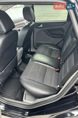 Универсал Ford Focus 2010 в 