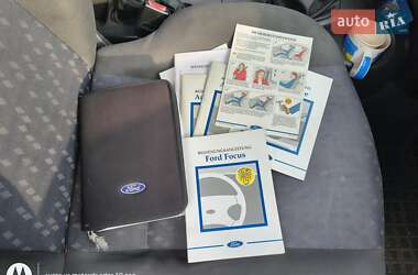 Седан Ford Focus 1999 в 