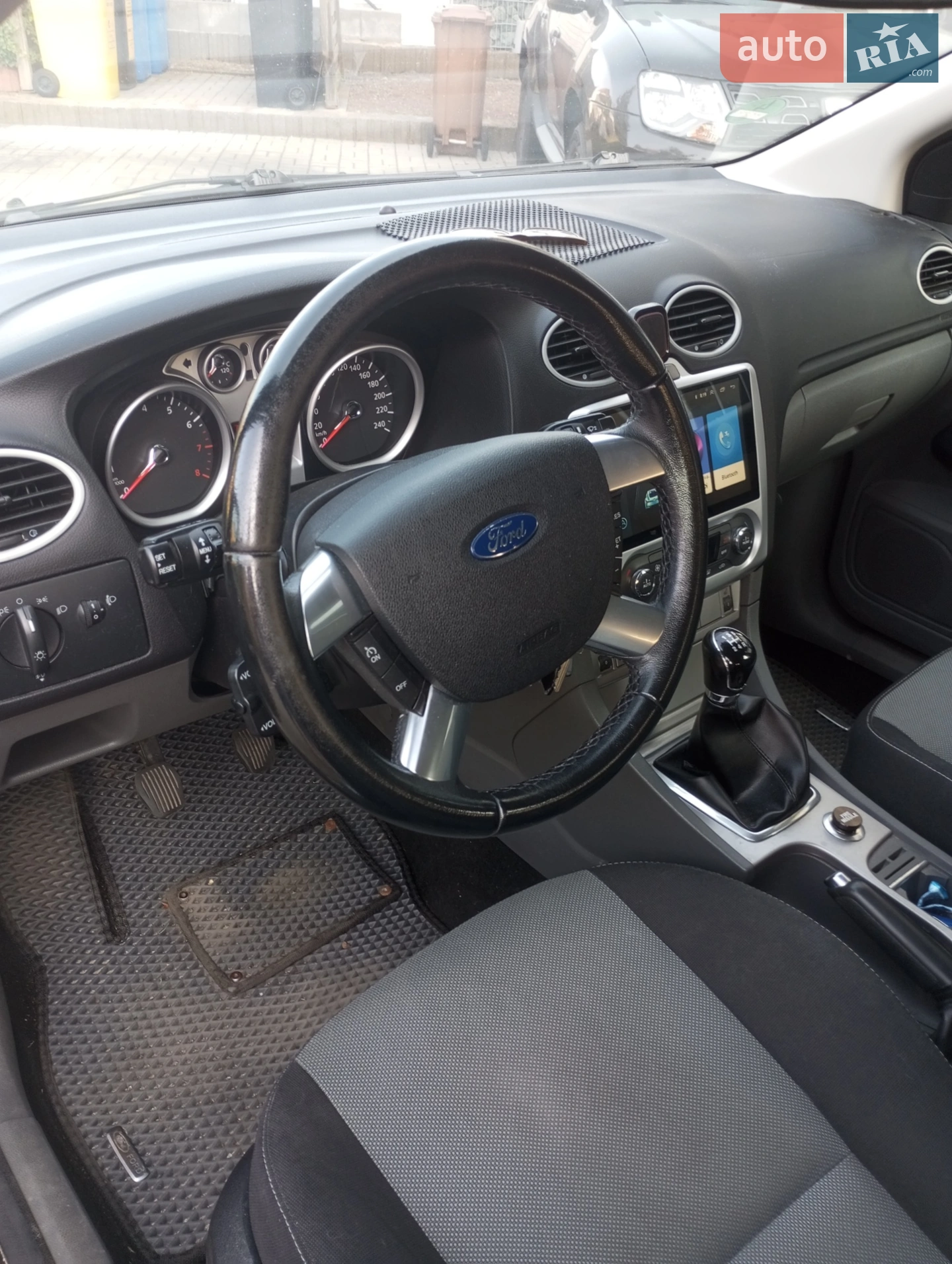 2010 Ford Focus - мініатюра 6