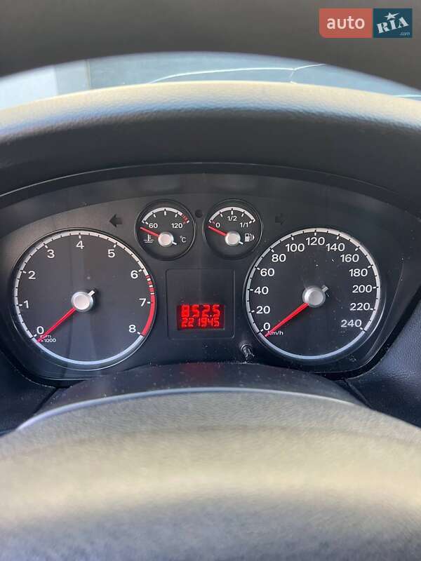 Хэтчбек Ford Focus 2011 в Тернополе