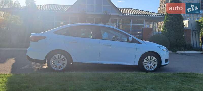 Седан Ford Focus 2017 в Днепре