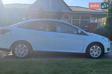 Седан Ford Focus 2017 в 