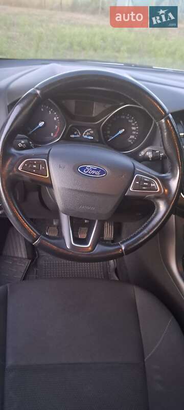 Седан Ford Focus 2017 в Днепре