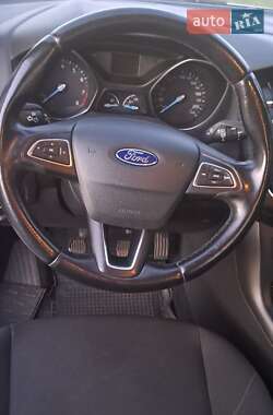 Седан Ford Focus 2017 в 