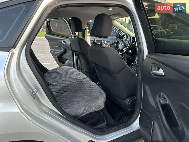 Седан Ford Focus 2016 в Житомире фото 32 Седан Ford Focus 2016 в Житомире