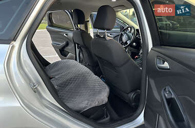 Седан Ford Focus 2016 в 